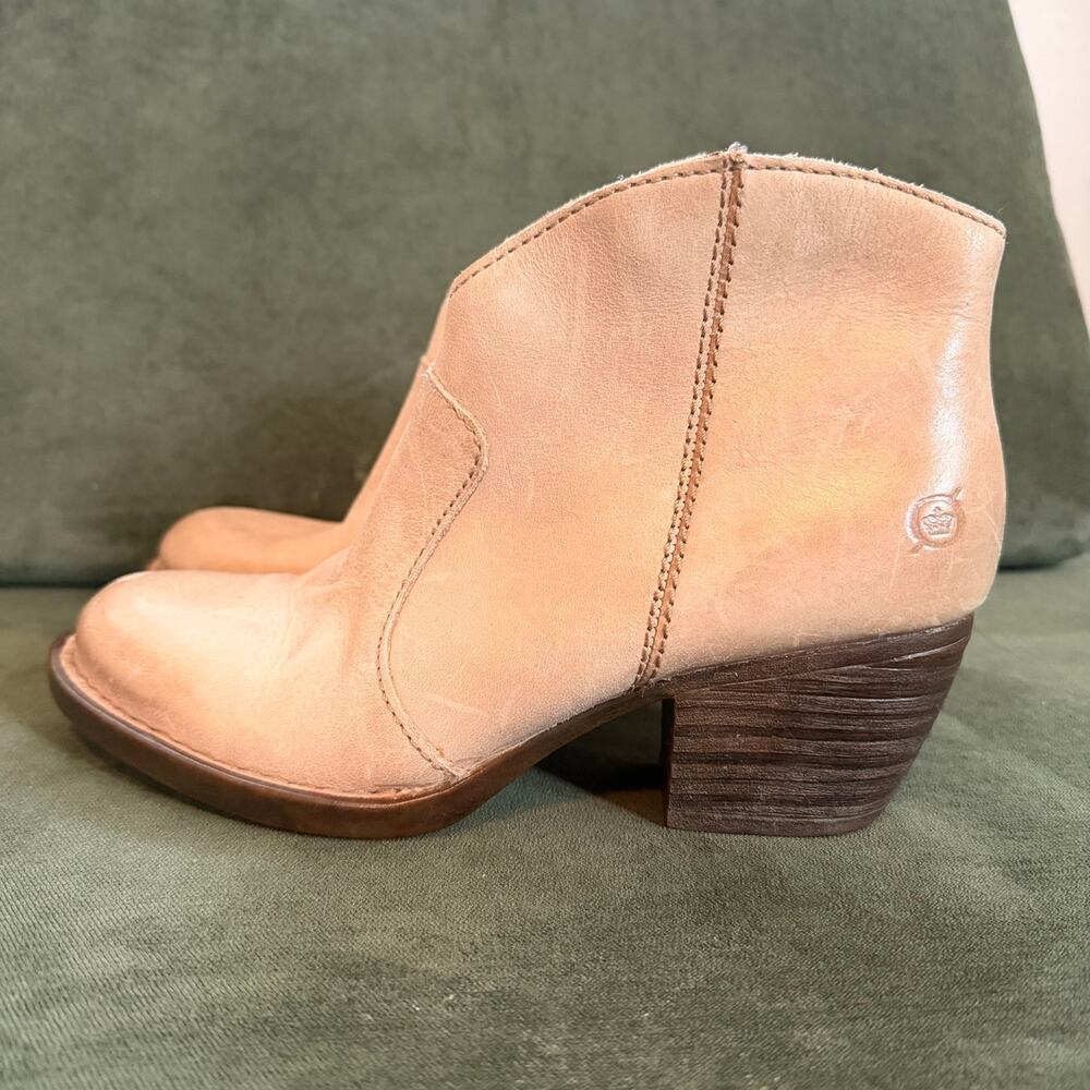 Born Women’s Leather Ankle Booties Size 6M Taupe Brown Stacked Heel Zip Boots